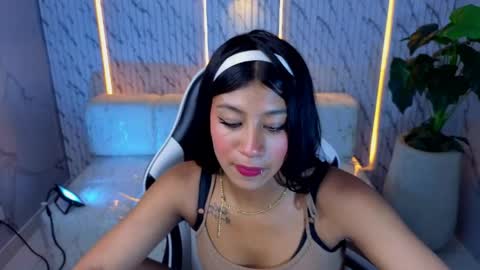 Canela  online show from May 22, 9:57 pm