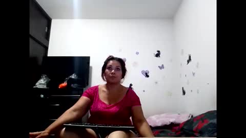 Snapshot of canelalovee chatting on October 17, 10:57 pm CANELA online show from October 17, 10:57 pm