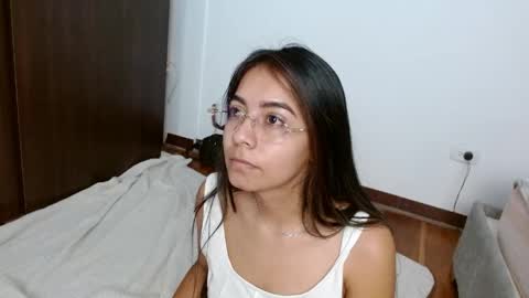 cannela sweet online show from May 9, 3:25 pm