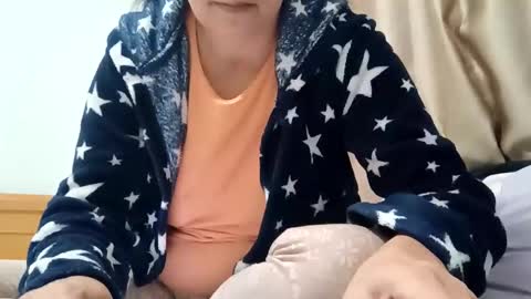 Snapshot of carlasweet00 chatting on October 2, 5:12 am carlasweet00 online show from October 2, 5:12 am