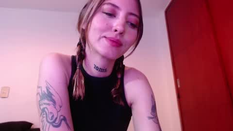 carmennrusso online show from March 1, 1:32 am