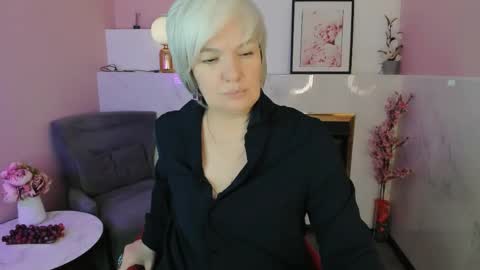 Carmen online show from June 8, 1:28 am