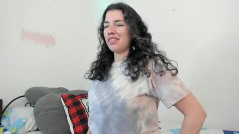 carmesix__ online show from December 3, 8:39 pm