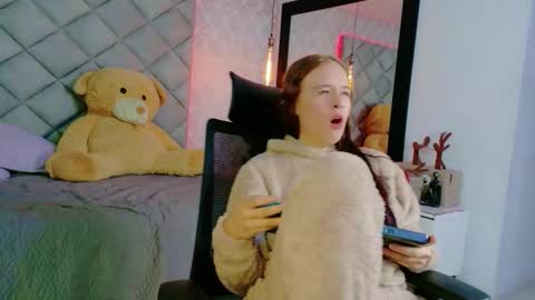 caro_adams1 online show from January 9, 11:14 am