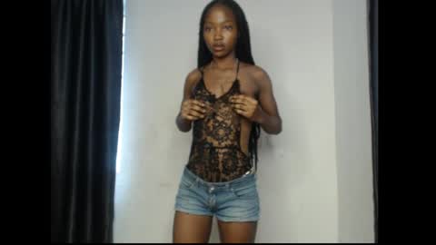 caroline online show from April 1, 1:52 pm