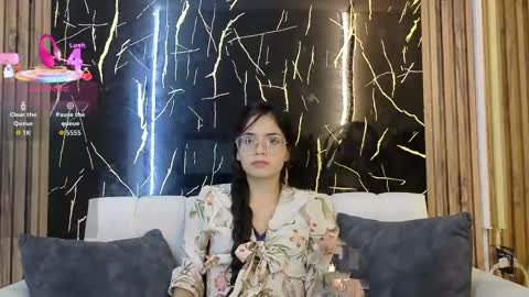 CAROLINA  online show from April 18, 11:04 pm