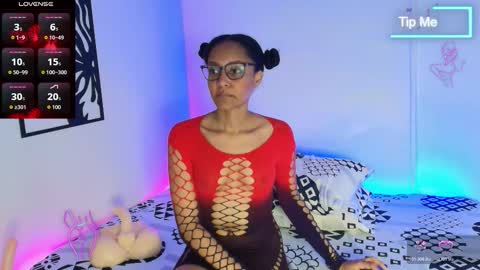 carolina baire online show from March 6, 12:11 pm