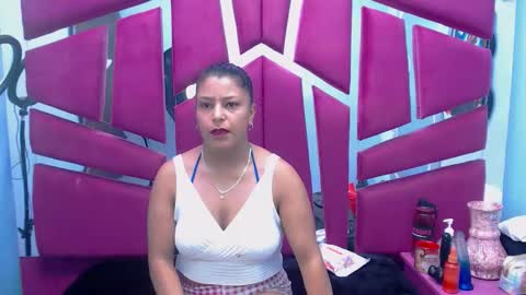 carolina suarez online show from December 5, 3:28 am