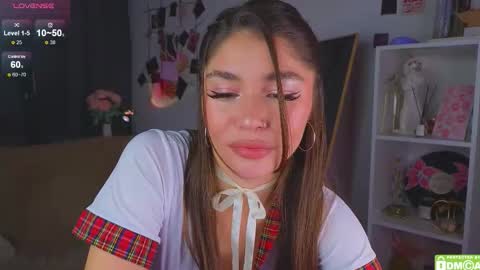 Caroline online show from November 13, 4:33 am