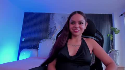 Caroline online show from July 6, 2:22 pm