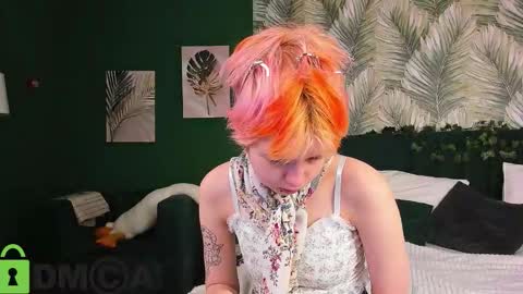 CarolineRichter online show from December 18, 2:49 am