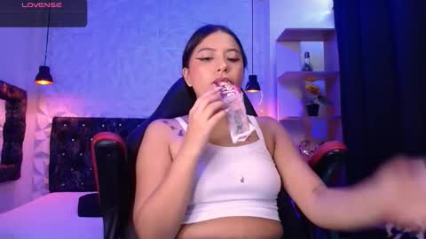 Caroline Scoth online show from January 12, 5:22 pm