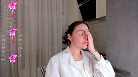 Boni and Lucy online show from December 30, 3:12 pm