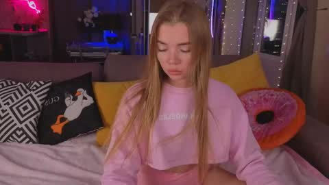 carriebradshawww online show from May 18, 8:26 pm