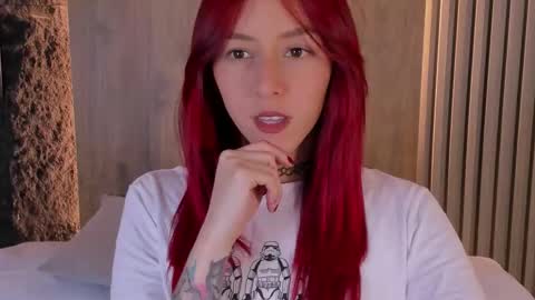 Casandra  online show from November 17, 7:25 pm