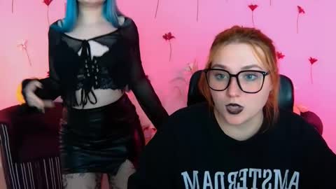 casey_meow_ online show from April 21, 7:59 am