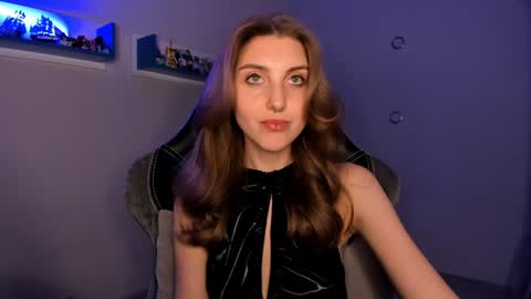 Snapshot of cassiablade1 chatting on February 7, 7:49 pm Seductress Cassia FINDOM AND SADISM NO NUDE online show from February 7, 7:49 pm