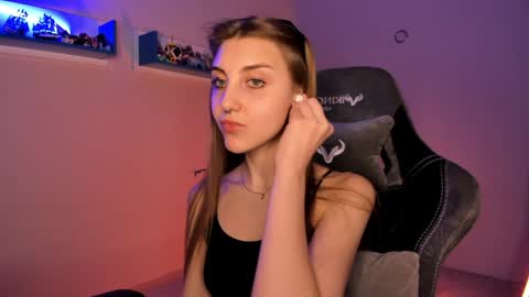 Snapshot of cassiablade1 chatting on February 4, 7:22 pm Seductress Cassia FINDOM AND SADISM NO NUDE online show from February 4, 7:22 pm