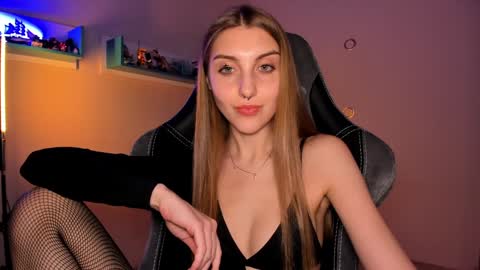 Snapshot of cassiablade1 chatting on January 14, 7:43 pm Seductress Cassia FINDOM AND SADISM NO NUDE online show from January 14, 7:43 pm
