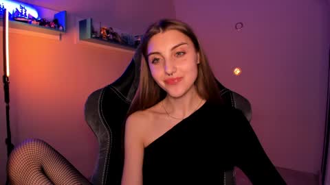 Snapshot of cassiablade1 chatting on January 11, 7:38 pm Seductress Cassia FINDOM AND SADISM NO NUDE online show from January 11, 7:38 pm
