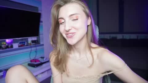 Snapshot of cassiablade1 chatting on September 22, 7:12 pm Seductress Cassia FINDOM AND SADISM NO NUDE online show from September 22, 7:12 pm