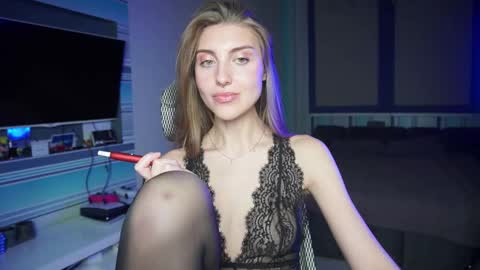Snapshot of cassiablade1 chatting on October 10, 4:45 pm Seductress Cassia FINDOM AND SADISM NO NUDE online show from October 10, 4:45 pm
