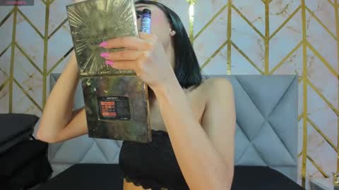 Snapshot of cassidy_14 chatting on October 12, 7:38 pm Cassidy online show from October 12, 7:38 pm