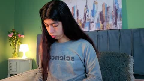 cassie_bloom online show from April 11, 3:56 am