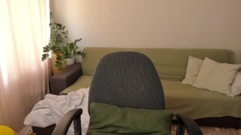  cassandra  online show from July 15, 12:54 pm