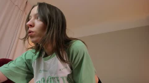  cassandra  online show from June 18, 5:18 pm