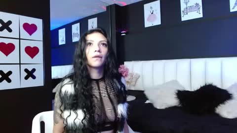 cat_luna online show from May 16, 7:57 pm