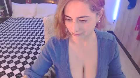 cat naughty online show from January 12, 9:29 pm