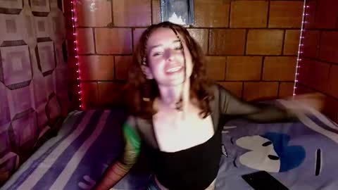 Snapshot of cata_snow chatting on October 21, 10:36 pm Cata Snow online show from October 21, 10:36 pm