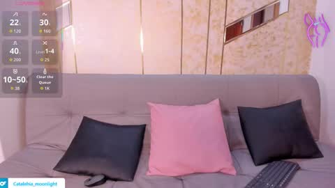 Snapshot of catalehia_moonlight chatting on October 21, 11:47 am Cataleha online show from October 21, 11:47 am