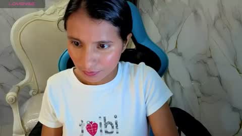 cataleya23_a online show from June 11, 8:16 pm