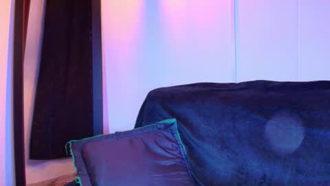 Catalina online show from November 1, 10:36 pm