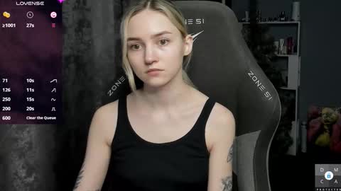 Sam online show from March 4, 6:03 pm