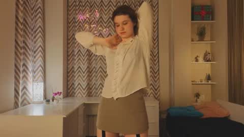 Kate online show from March 4, 4:13 pm