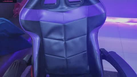 catherinstone online show from April 4, 9:30 am