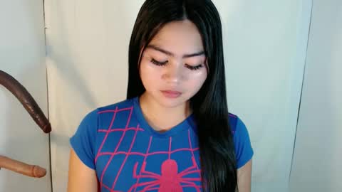 cathy_ho online show from April 6, 7:04 pm