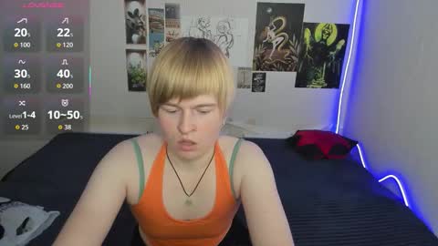 cattie_w_ online show from December 3, 1:30 am