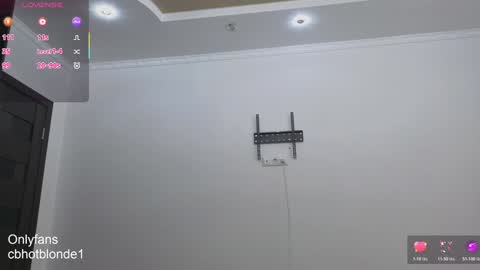 Folow my instagram cuteback7272 and onlyfans cbhotblonde1 online show from February 11, 2:07 pm