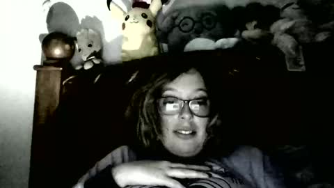 cdutton1997 online show from June 1, 2:46 am