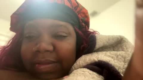 ceeceeluv8285 online show from July 10, 12:34 am