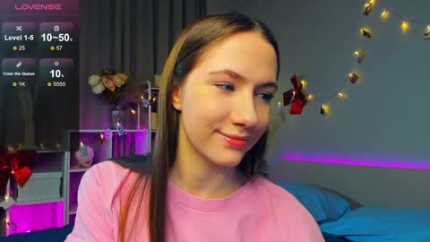 Josie Manesi online show from February 9, 7:09 pm