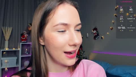 Josie Manesi online show from January 30, 7:15 pm