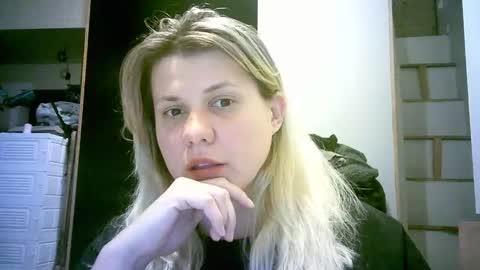 celeste_naughty_ online show from May 21, 10:35 am