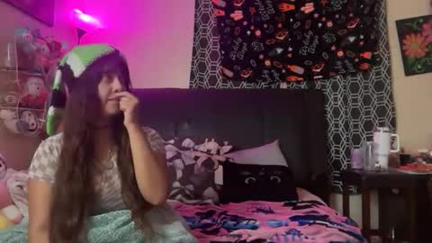 celestialillusions777 online show from October 22, 7:02 am