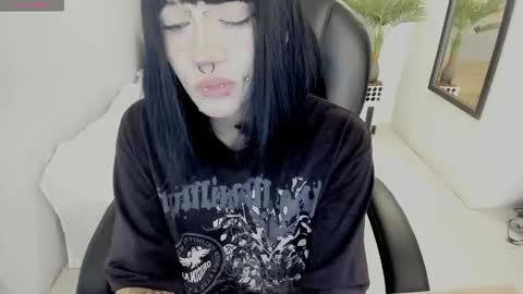 Snapshot of celestica_rose chatting on October 15, 10:23 pm Celestica online show from October 15, 10:23 pm