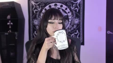   online show from July 25, 2:51 am